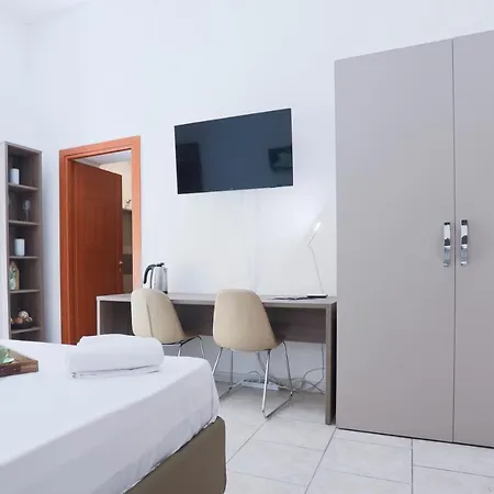 Veiled Christ Apartments Naples Exterior photo